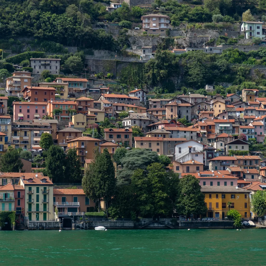 Carate Urio seen from the boat