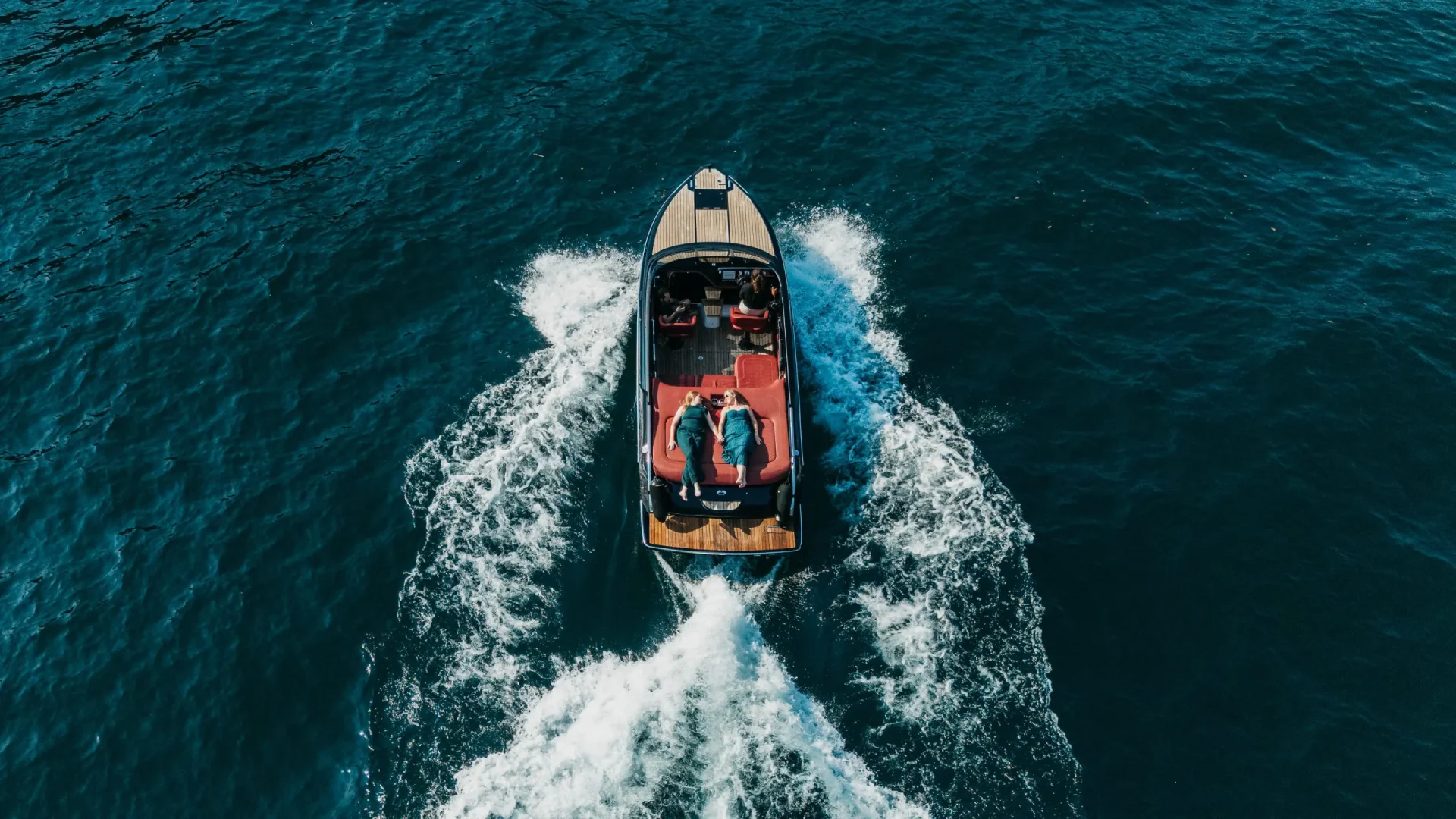 Photoshooting-boat-Lake-Como-4-scaled copia